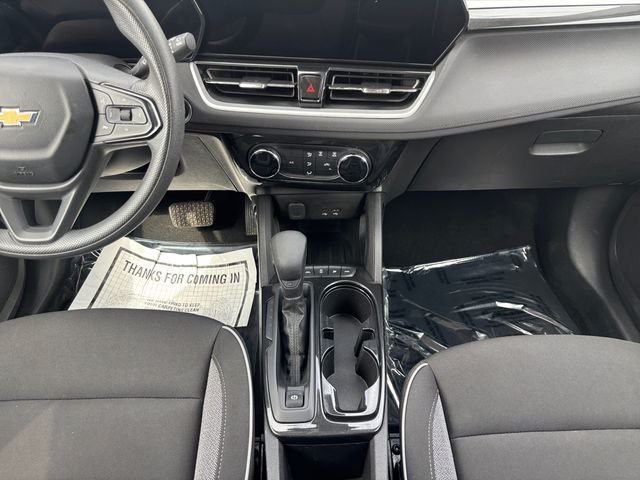 Used 2025 White Chevrolet LT image 15