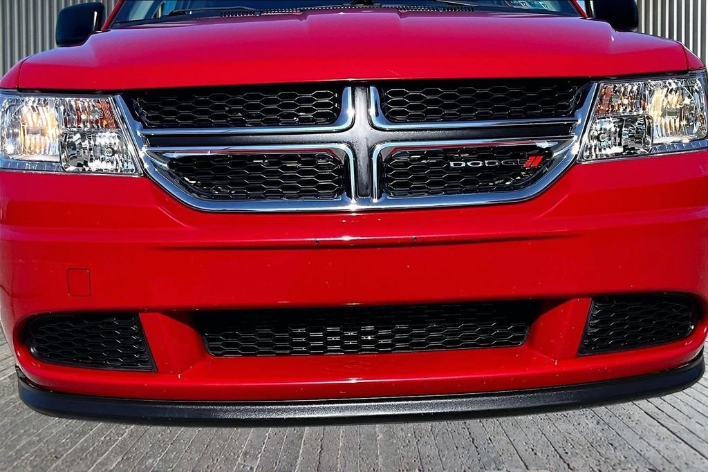 Used 2020 Red Dodge SE image 29