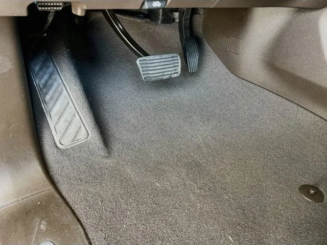 2026 GMC Sierra 1500 SLT - Photo 14