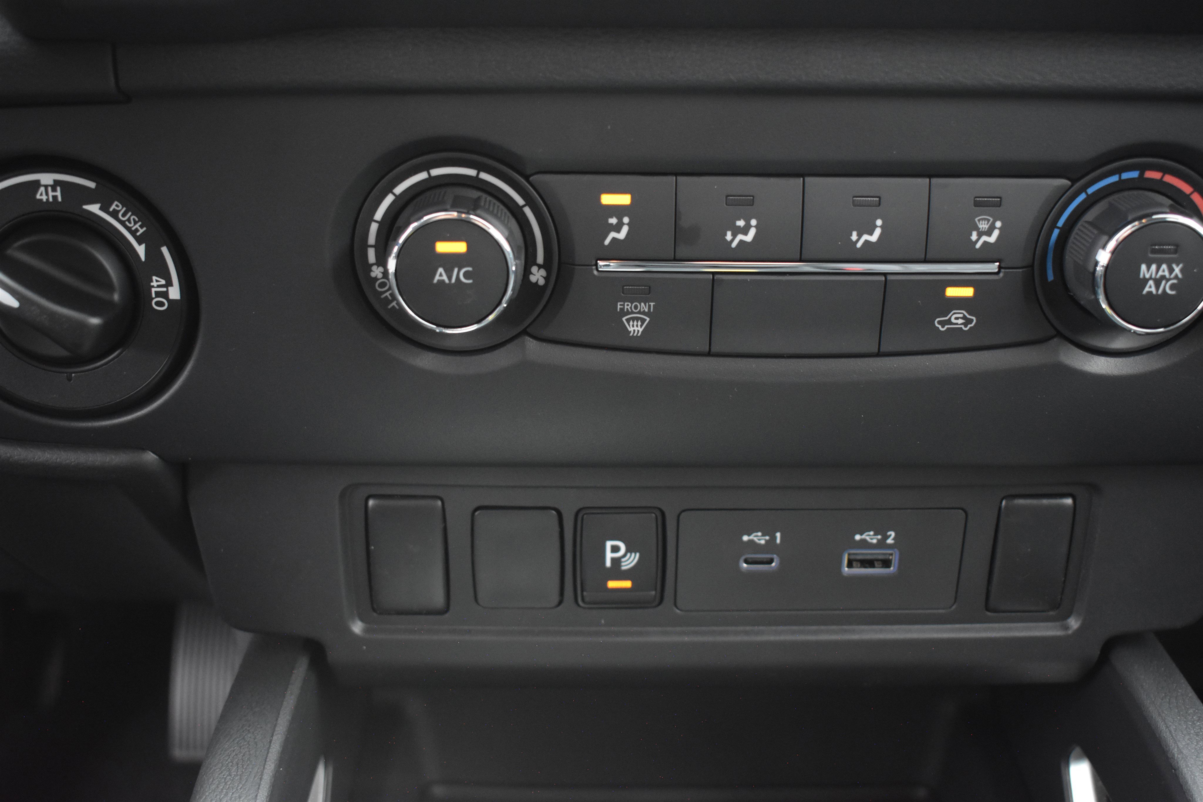 New 2026 Super Black Nissan Crew Cab SV image 24