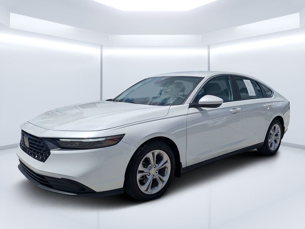 Used 2024 White Honda LX image 7