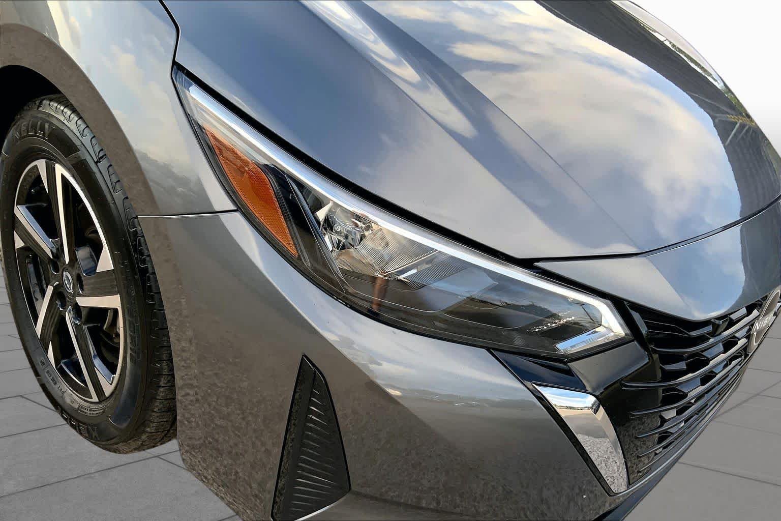 Used 2024 Gun Metallic Nissan SV image 27