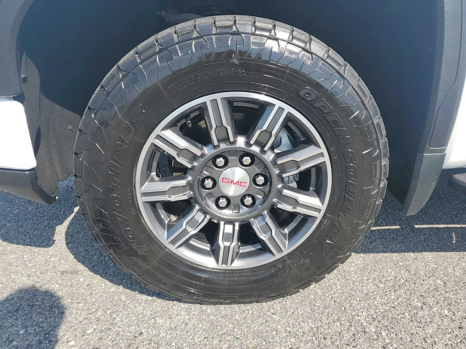 Used 2024 Summit White GMC AT4 image 10