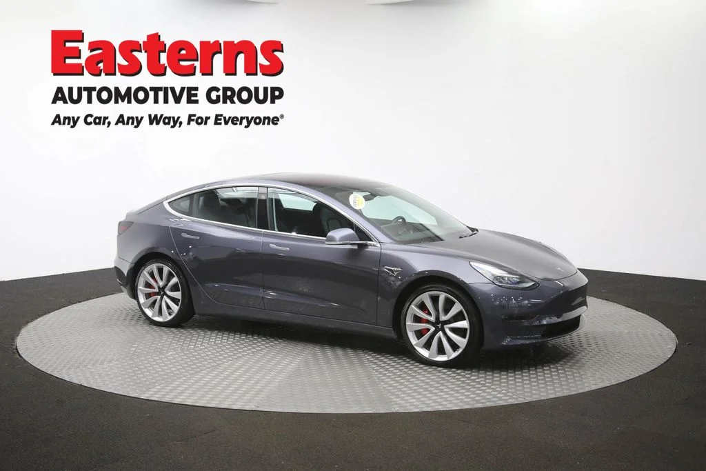 Used 2018 Gray Tesla Long Range image 43