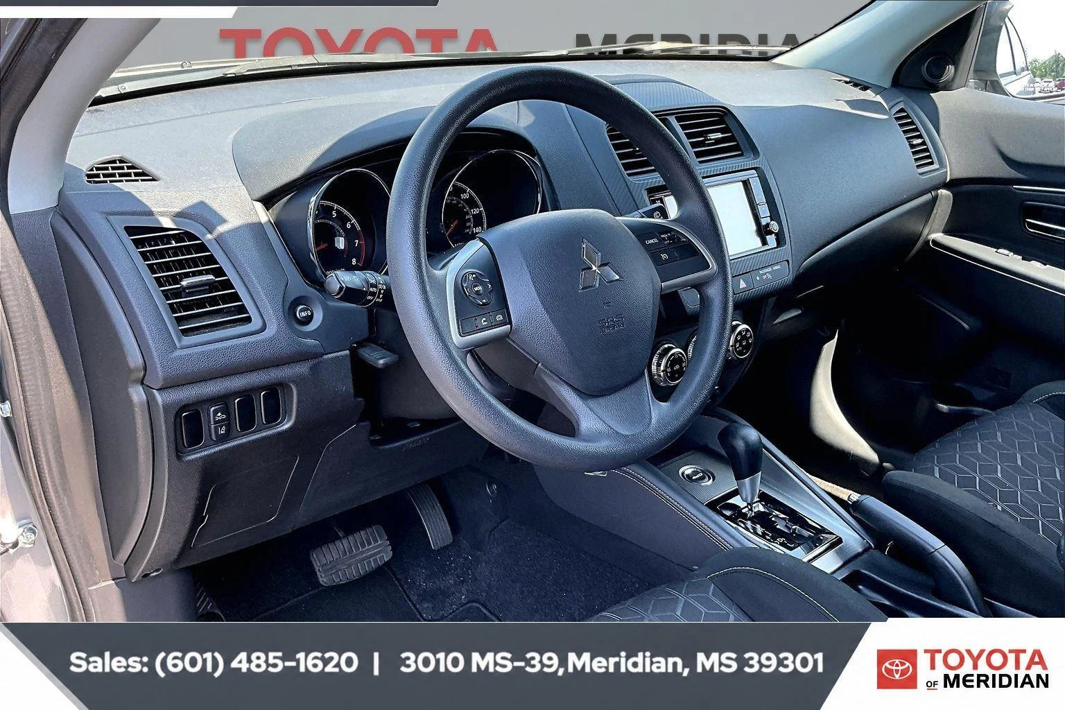 Used 2024 Alloy Silver Metallic Mitsubishi ES image 12