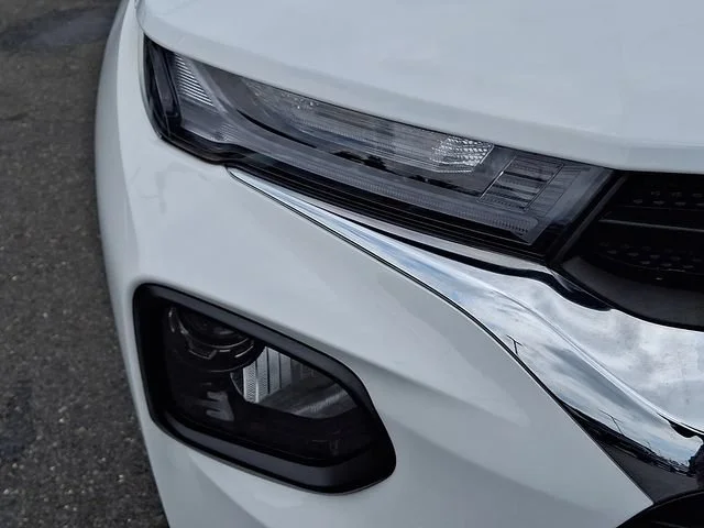 Used 2023 Summit White Chevrolet LT image 10