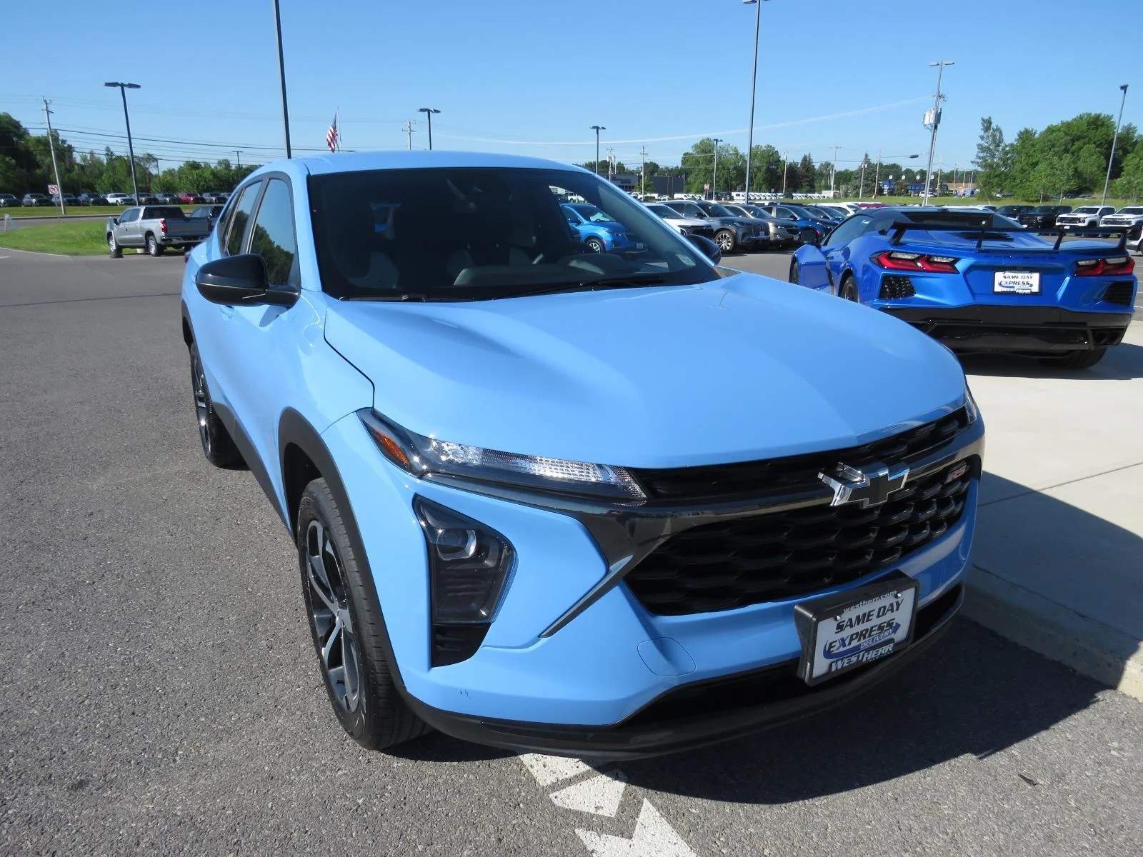 Used 2024 Fountain Blue Chevrolet 1RS image 3