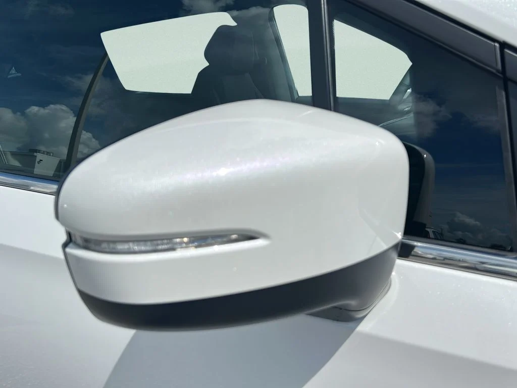 New 2027 Platinum White Pearl Honda Touring image 27