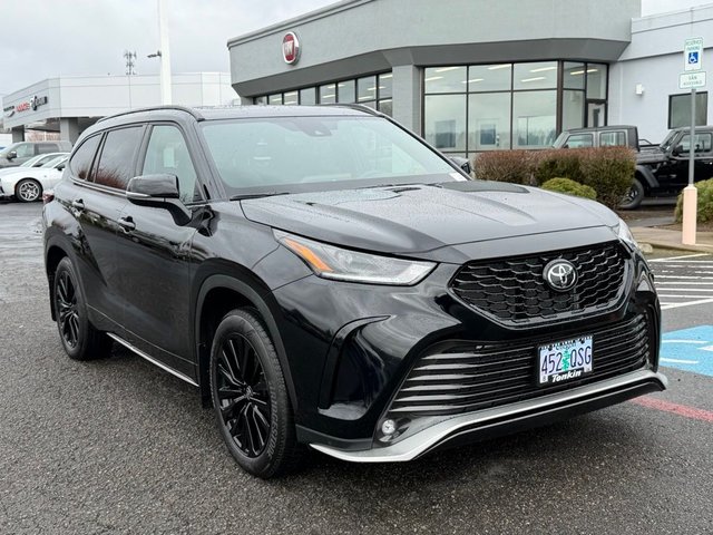 2025 Toyota Highlander XSE