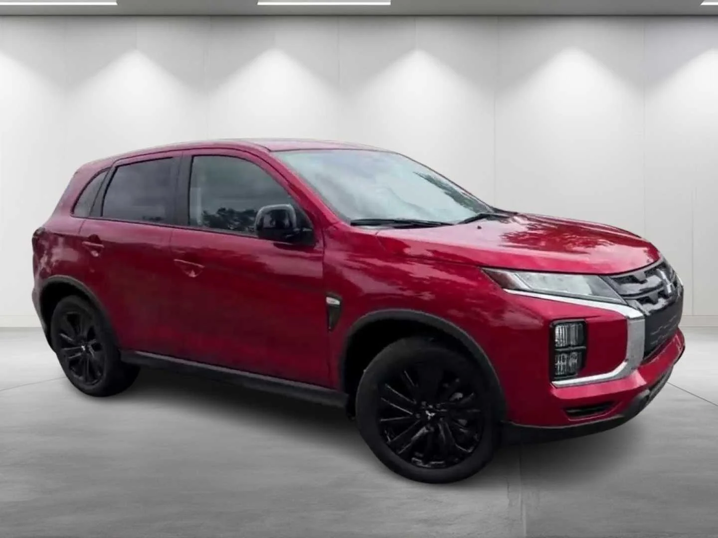New 2027 Red Diamond Mitsubishi LE image 9