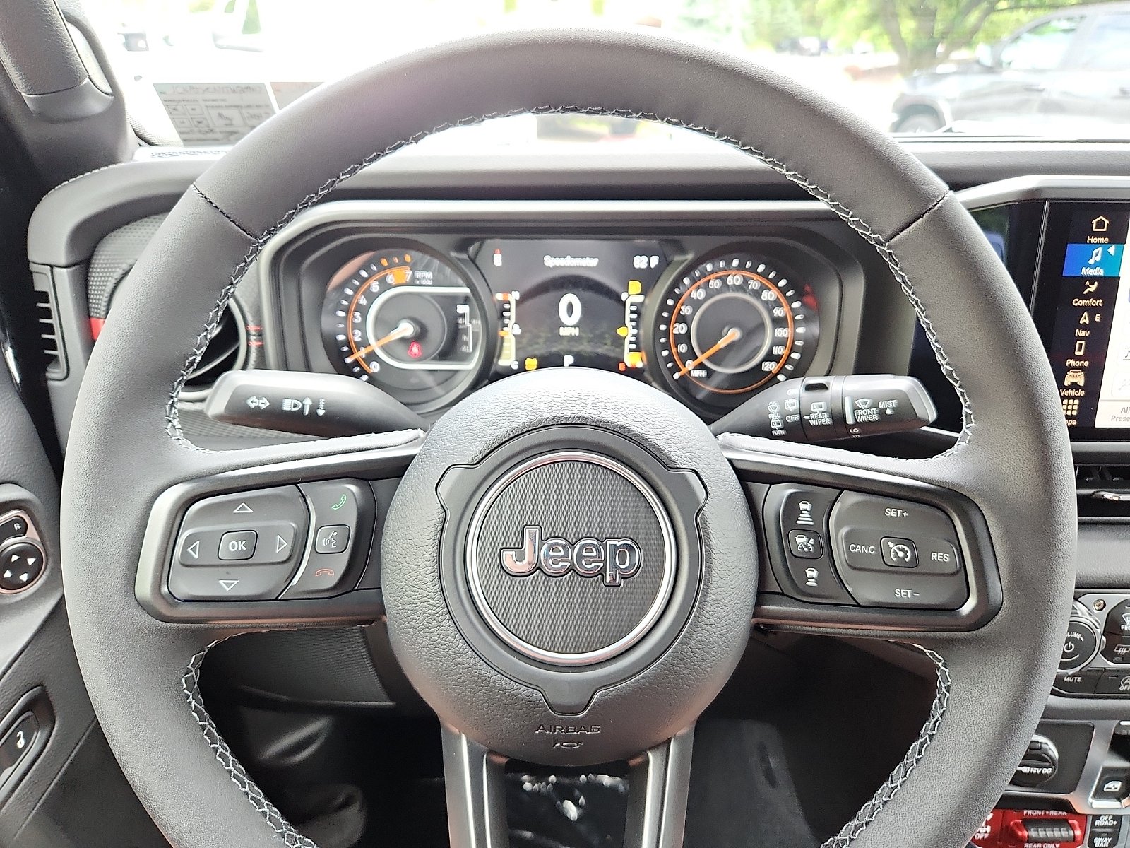 New 2026 Black Clear-Coat Exterior Paint Jeep Rubicon X image 16