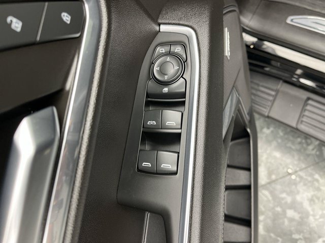 Used 2024 Onyx Black GMC Elevation image 9
