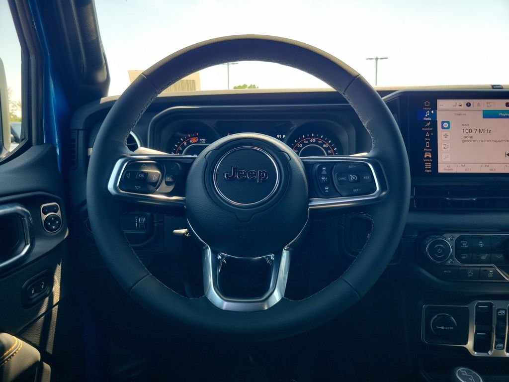 New 2026 Hydro Blue Pearl-Coat Exterior Paint Jeep Sahara image 15