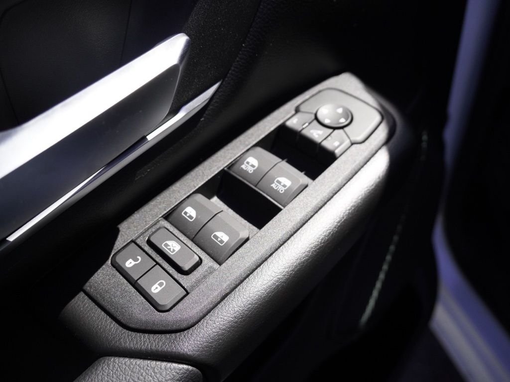 New 2026 Bright White Clear-Coat Exterior Paint RAM Big Horn/Lone Star image 11