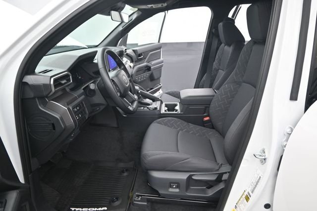 New 2026 Ice Cap Toyota SR5 image 10