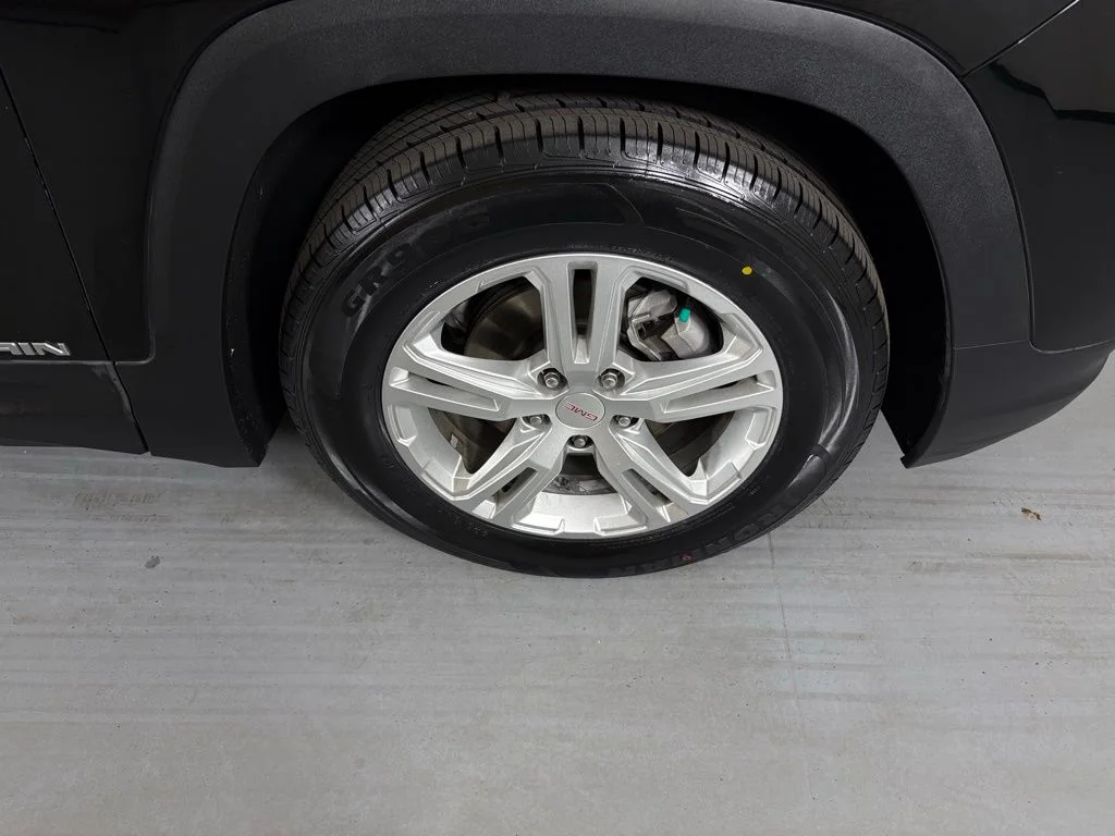 Used 2019 Black GMC SLE image 10