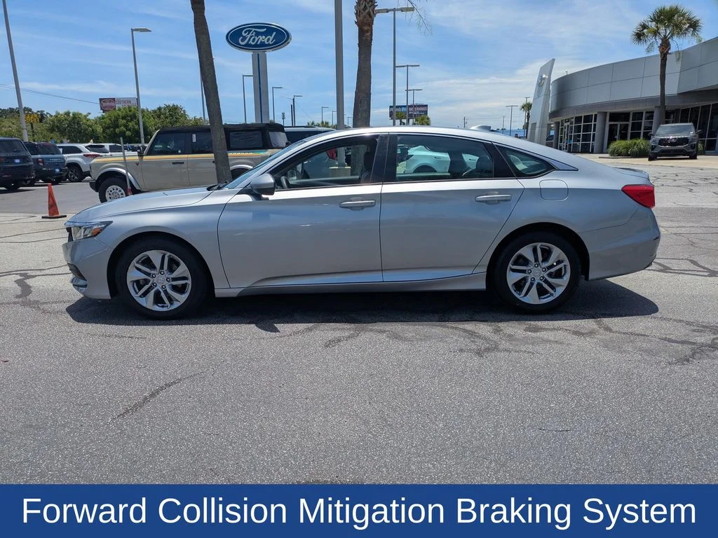 Certified Used 2019 Lunar Silver Metallic Honda LX image 8