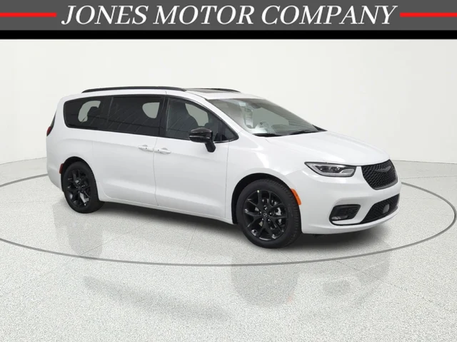 2026 Chrysler Pacifica