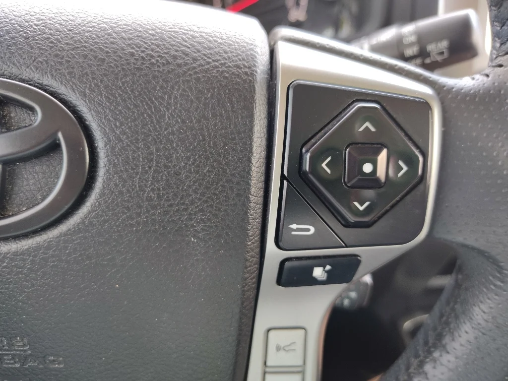 Used 2022 White Toyota SR5 Premium image 19