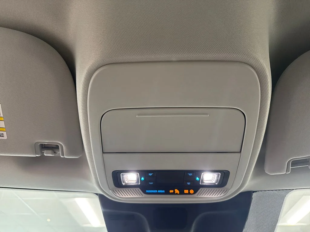 New 2026 Star White Metallic Tri-Coat Ford Active image 17