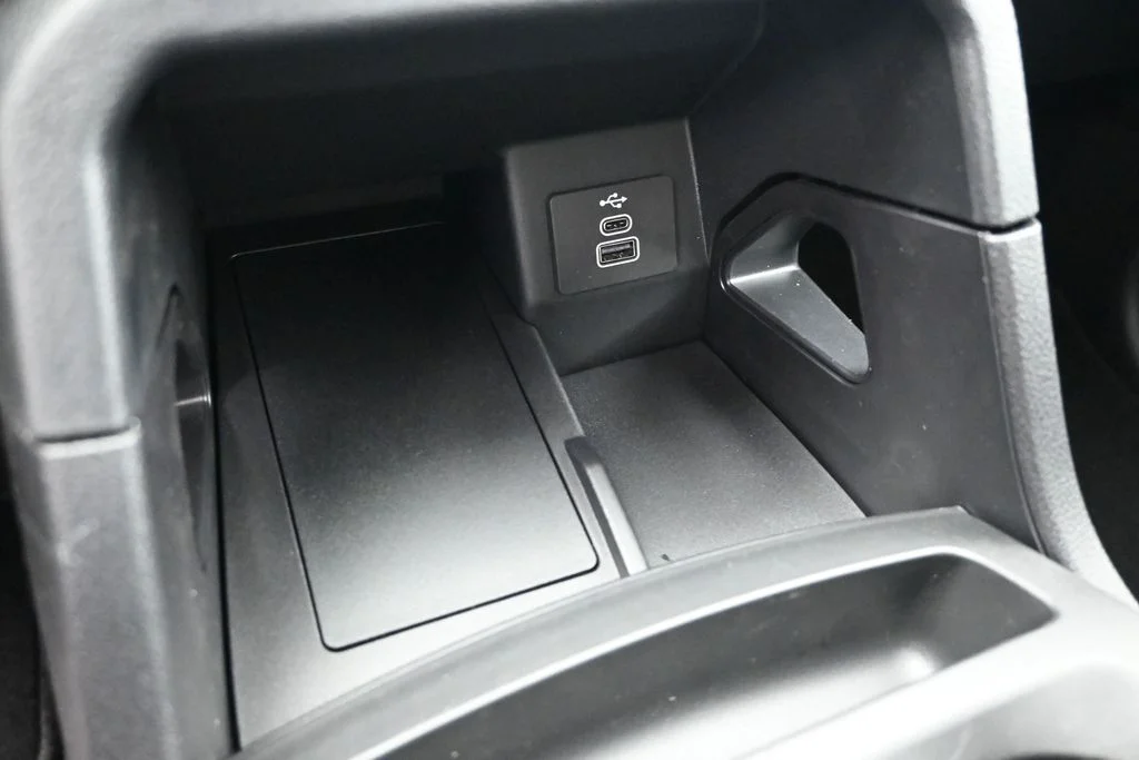 New 2026 Shadow Black Ford XLT image 15