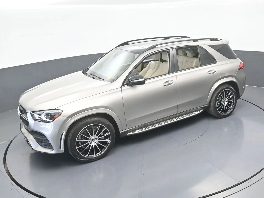 Used 2022 Gold Mercedes-Benz GLE 350 image 50