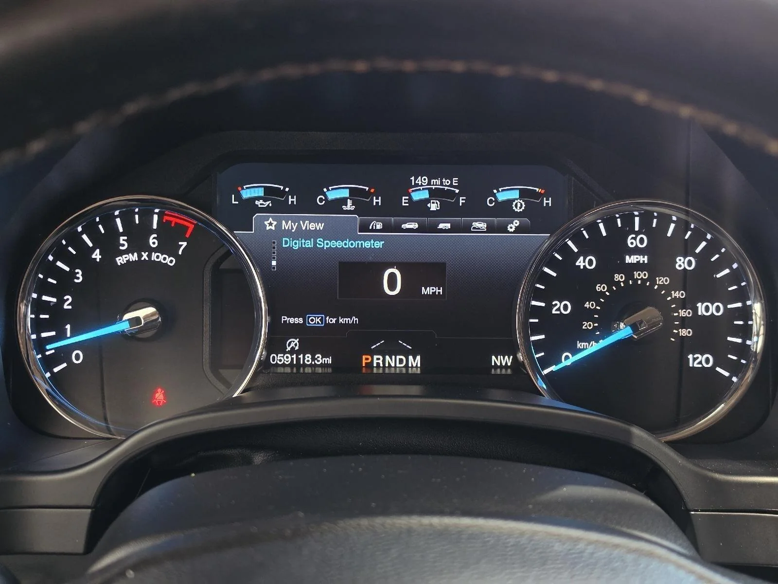 Used 2019 White Platinum Metallic Tri-Coat Ford Platinum image 51