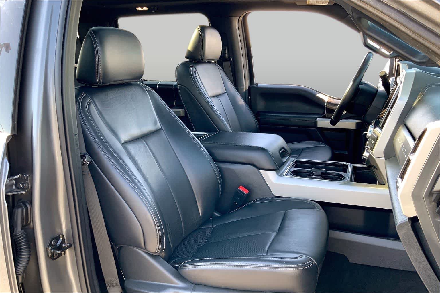 Certified Used 2022 Carbonized Gray Metallic Ford LARIAT image 9