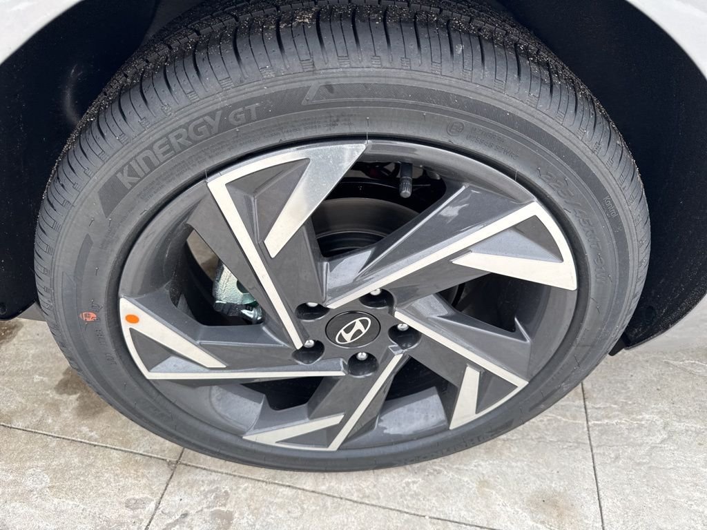 New 2026 Silver Hyundai Limited image 9