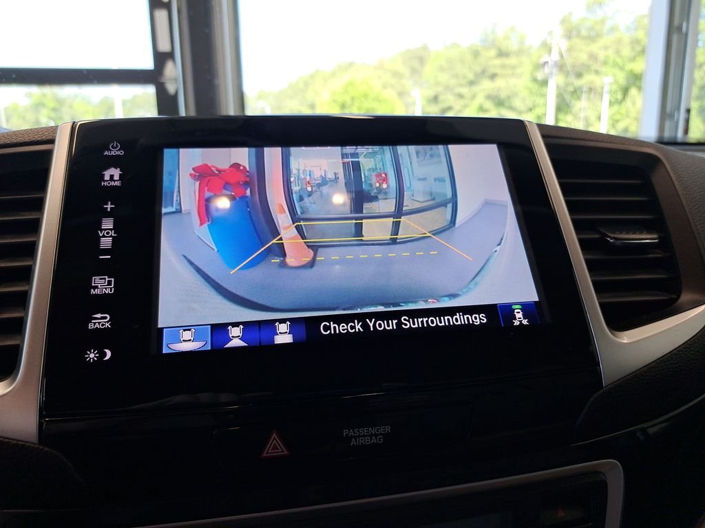 Used 2020 White Honda RTL-E image 22