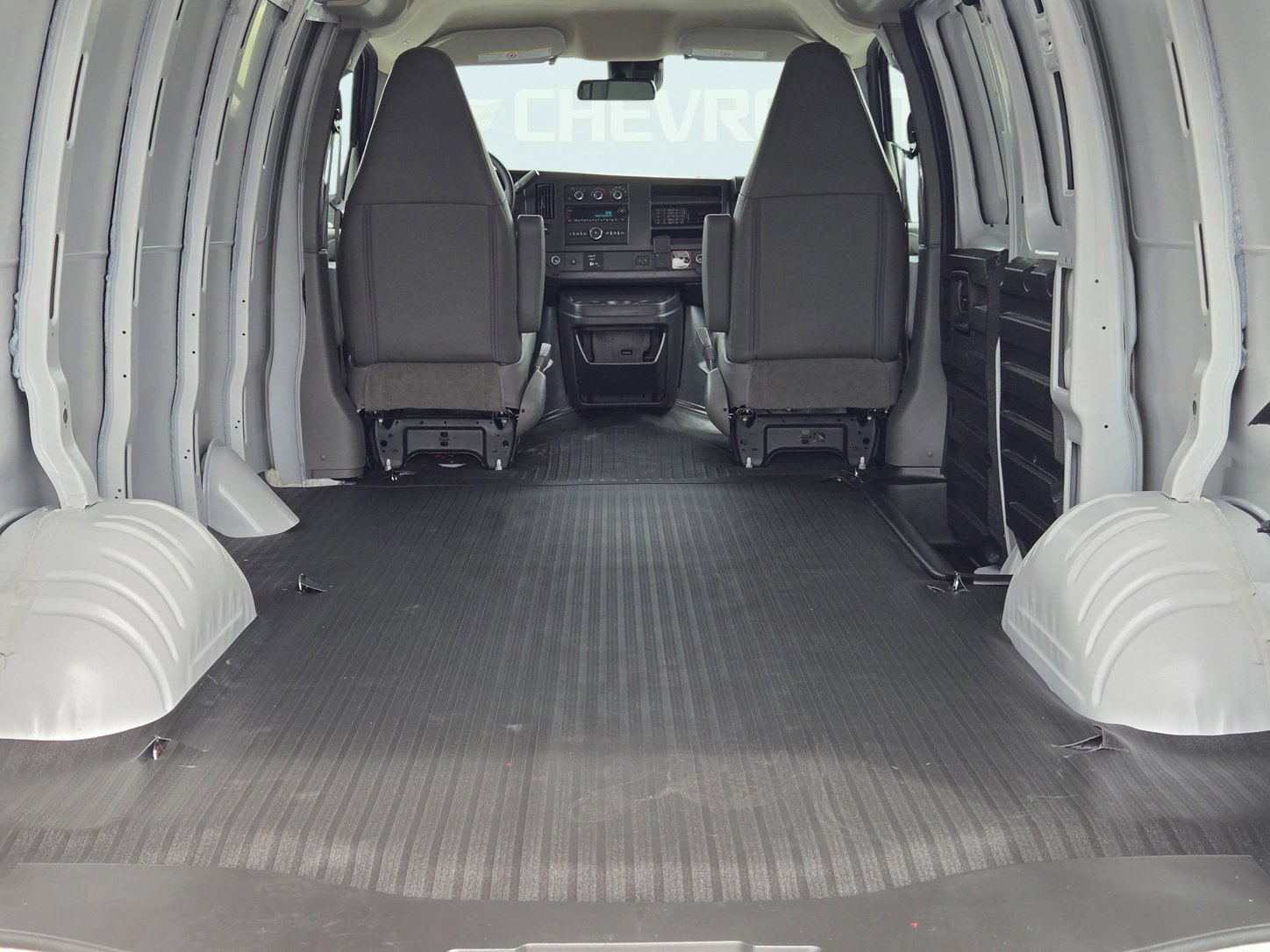 2026 Chevrolet Express Cargo Work Van - Photo 10