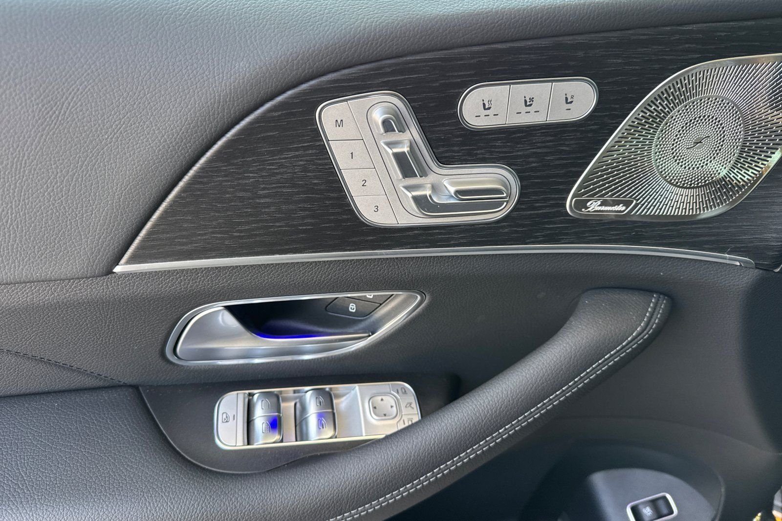 New 2026 Black Mercedes-Benz GLS 450 image 24
