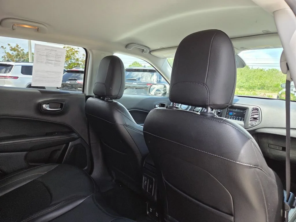 Used 2019 White Clearcoat Jeep Latitude image 17