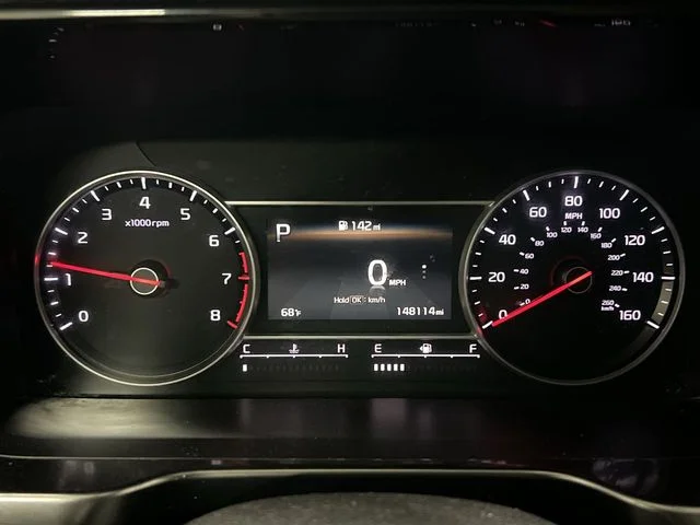 2021 Kia Sorento LX - Photo 11