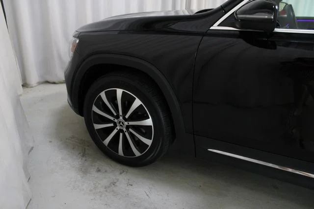 Used 2022  Mercedes-Benz GLB 250 image 35