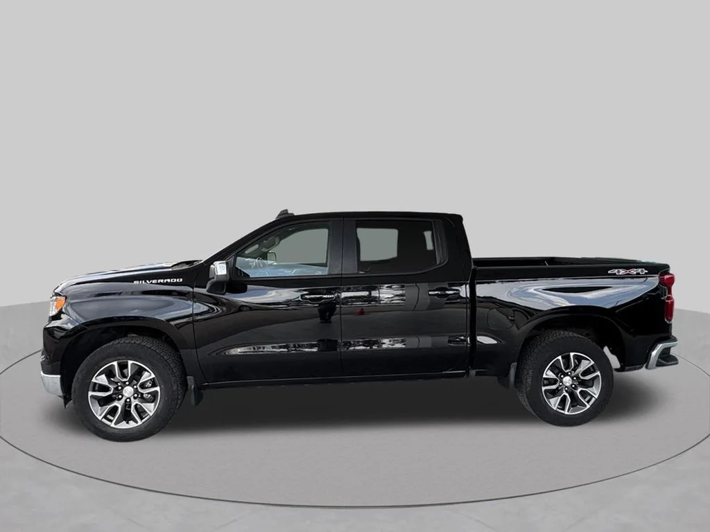 Used 2023 Black Chevrolet LT image 6