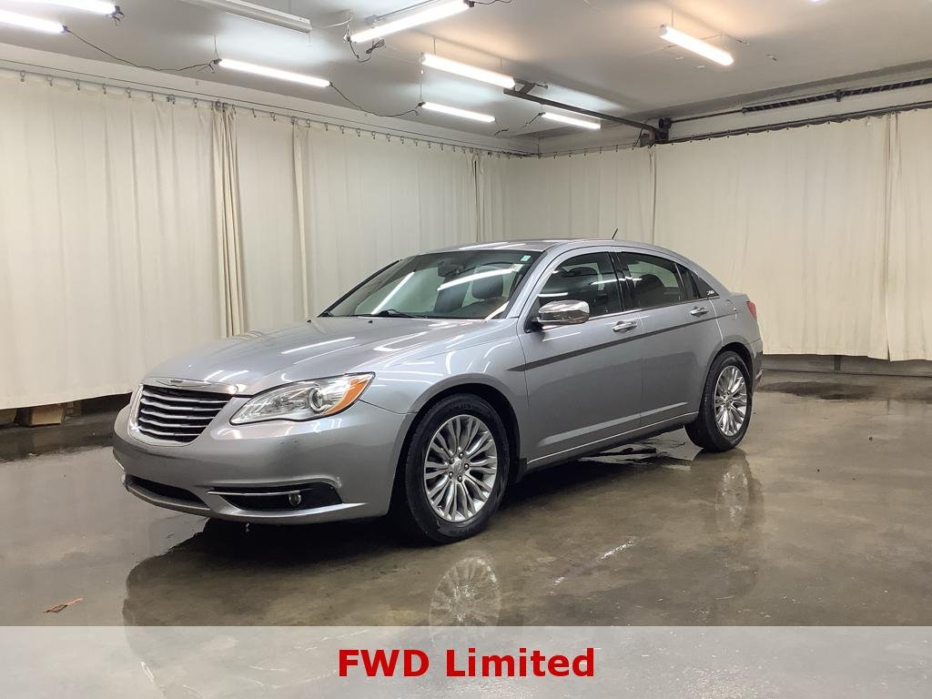2013 Chrysler 200 Limited
