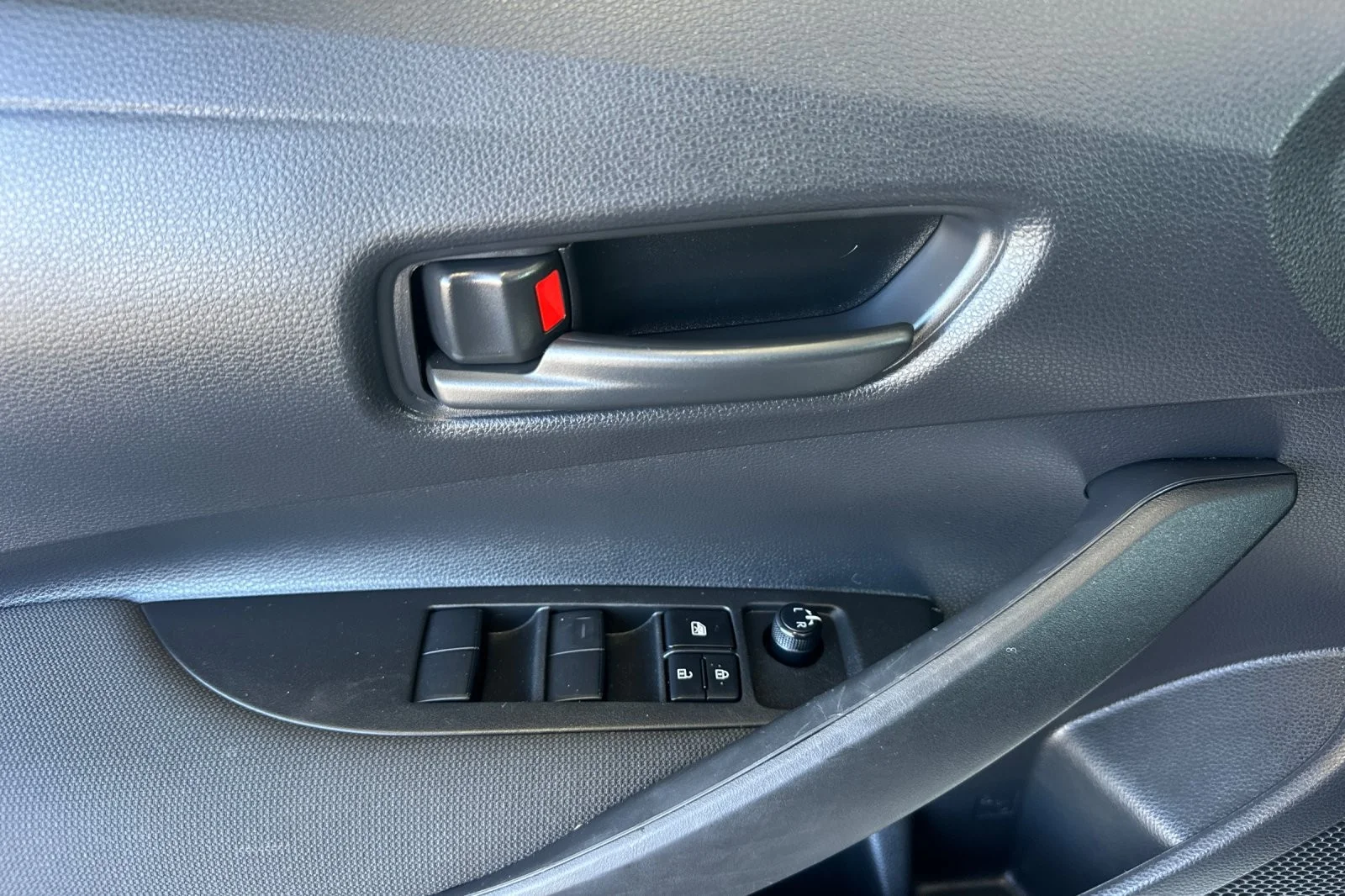 Certified Used 2024 Ice Cap Toyota Hybrid LE image 10