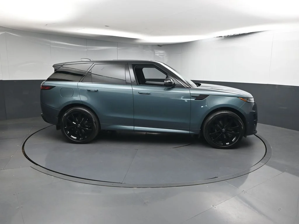 Certified Used 2024 Green Land Rover Dynamic SE image 24