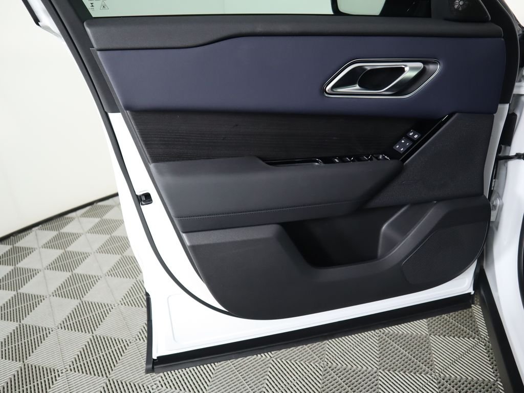 Certified Used 2024 Fuji White Land Rover S image 26