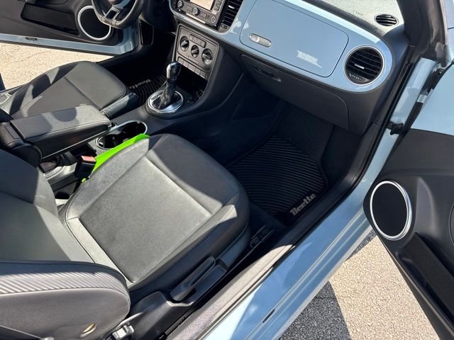 Used 2013 Volkswagen Beetle 2.5 with VIN 3VW5X7AT4DM815272 for sale in Kansas City