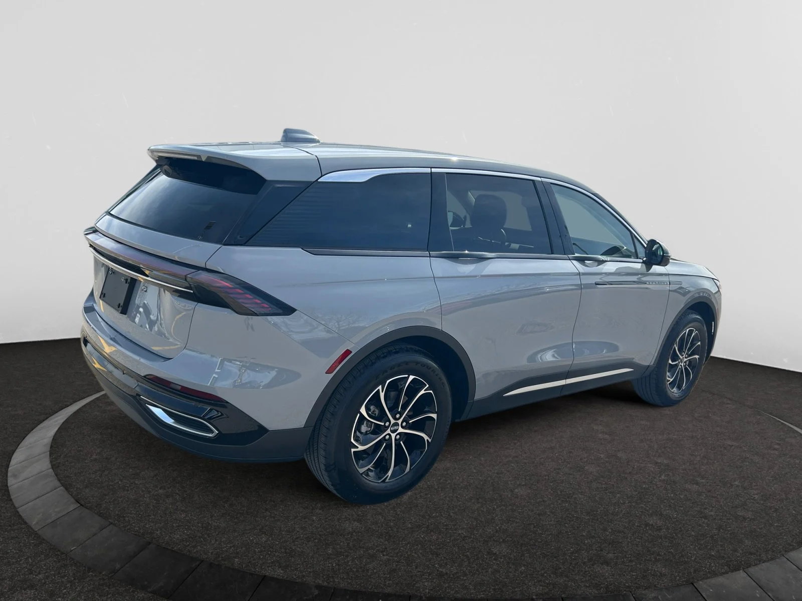 New 2026 Grey Matter Metallic Clearcoat Lincoln Premiere image 5