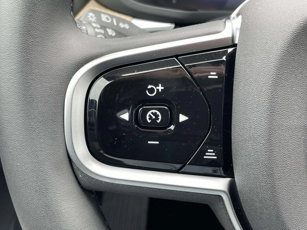New 2026 Crystal White Metallic Volvo Plus image 10
