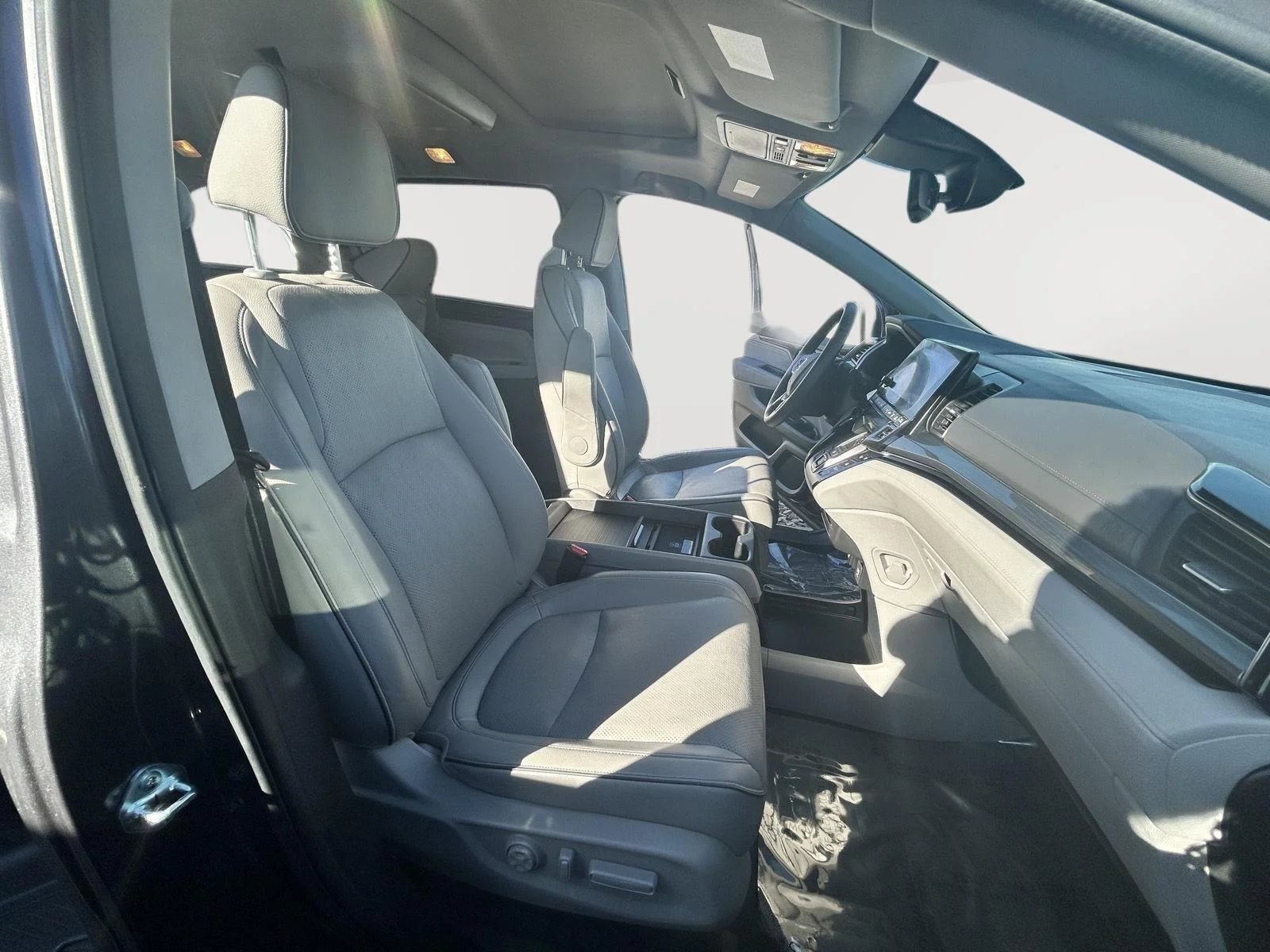 2024 Honda Odyssey Elite - Photo 21