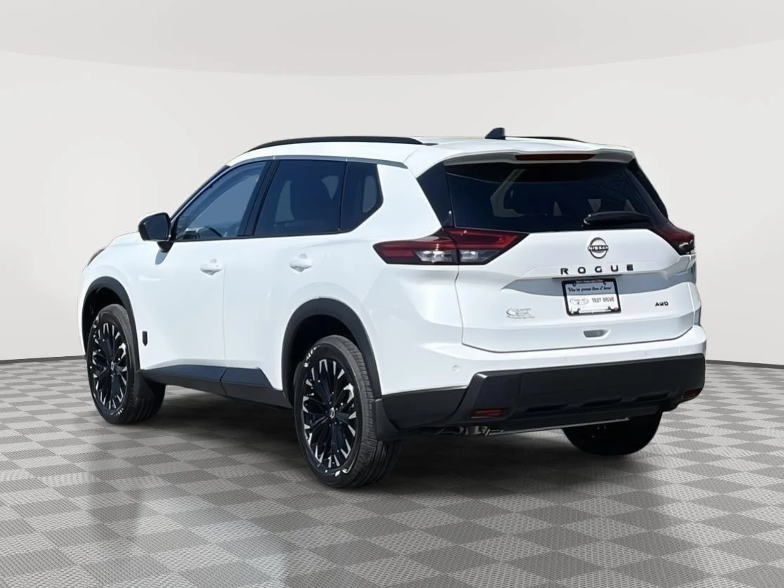 New 2026 Everest White Pearl TriCoat Nissan Dark Armor™ image 7
