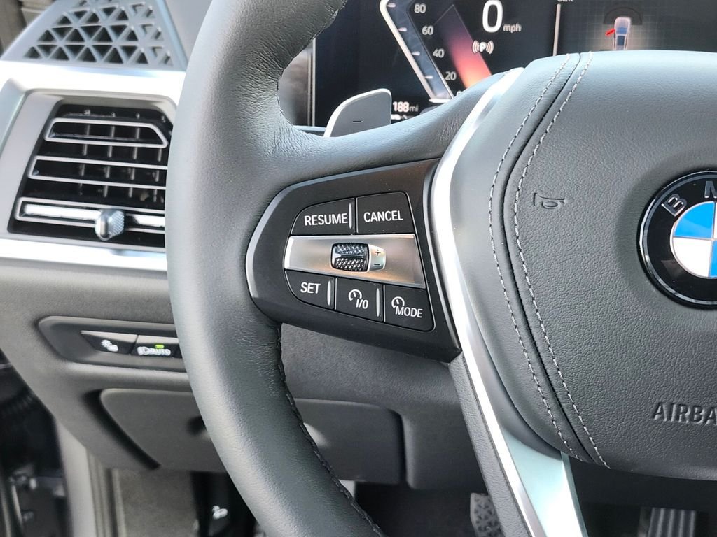 Used 2026 Gray BMW xDrive40i image 31