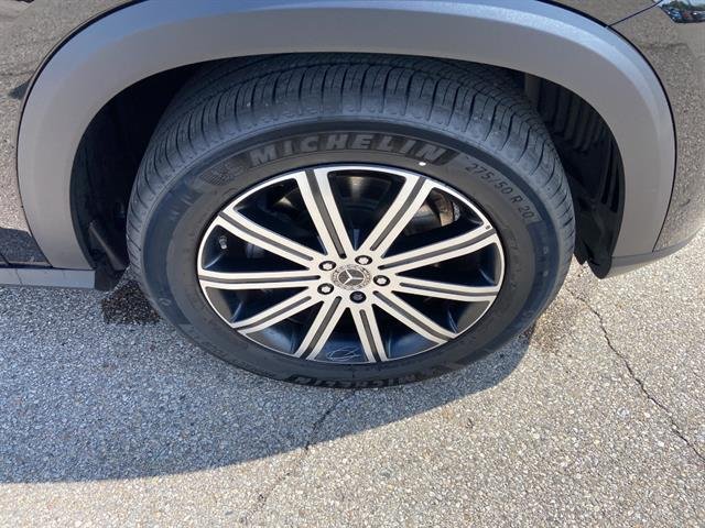 Certified Used 2026 Obsidian Black Metallic Mercedes-Benz GLE 350 4MATIC® image 10