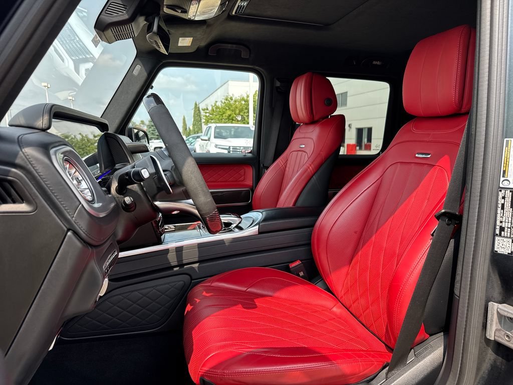 Used 2022 Black Mercedes-Benz 4MATIC® image 14