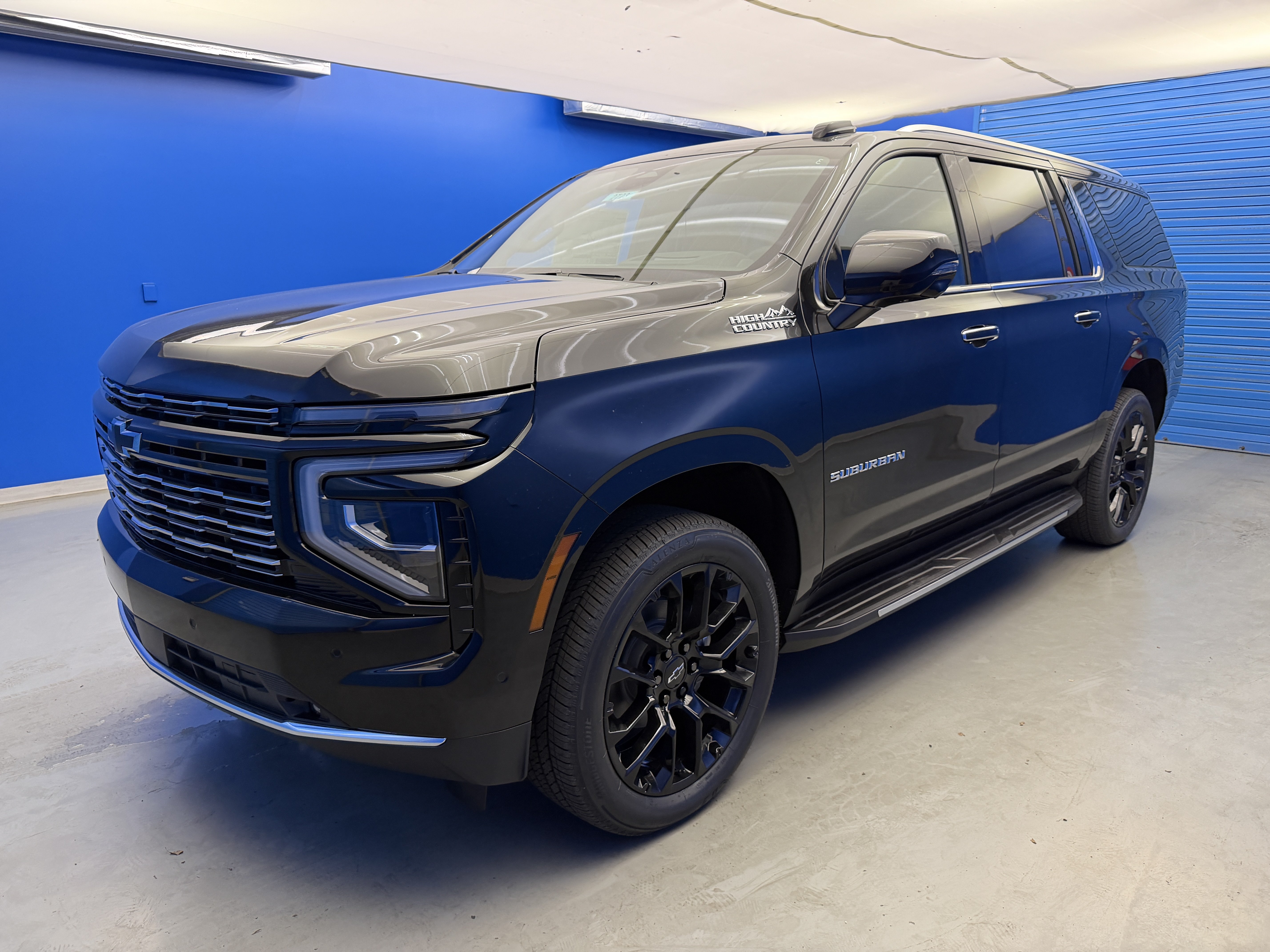 2026 Chevrolet Suburban High Country - Photo 4