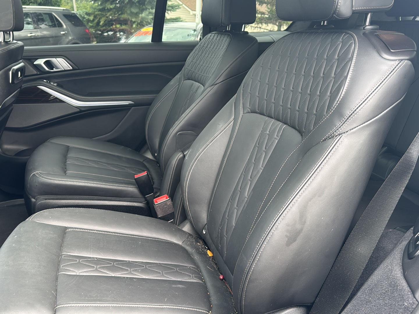 Used 2024 Brooklyn Grey Metallic BMW M60i image 5